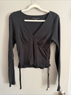 American Eagle Outfitters Black Ribbed V-Neck Long-Sleeve Ruched Top